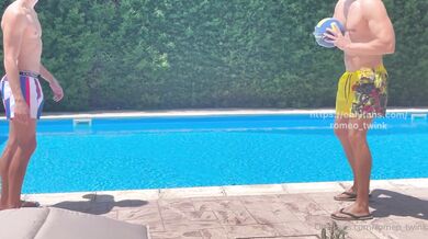 Valentino Fucks Romeo In The Pool