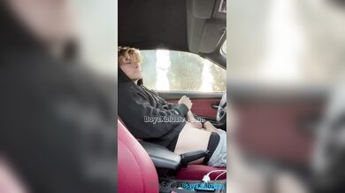 Watch Valentin Mehinagic stroke his big cock in the car like a horny teen