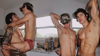 Alejandro Pino enjoys a steamy threesome with Nick Floyd