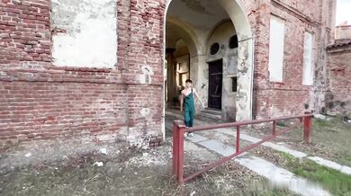 Samuele Cunto, the Italian hunk, shows off his big cock and gives a jerk off lesson