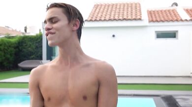 AustinPonce & Andrewtwinky take turns on craig kennedy's hard dick