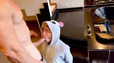 Cristhiaan's Argentine twink begs for more from her daddy's big cock