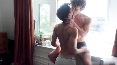 Sean Ford and Nick Floyd take turns fucking and creampie each other's tight assholes