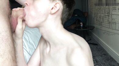 Watch British teen LiamTwink19 take on The XXL Twink Hunter's huge cock and take it deep in her ass