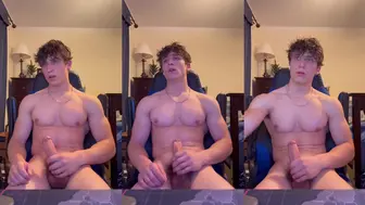 Italian hunk Benjamin Verbeck moans loudly while jerking off & cumming hard