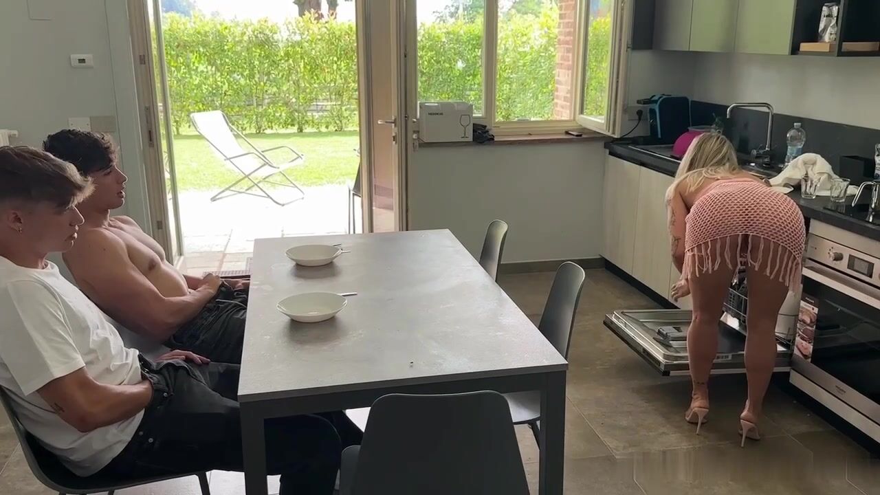 Bigdick Italian boys watch their buddy’s hot mom – Edoardo Fresia & Ivan Vettoretto